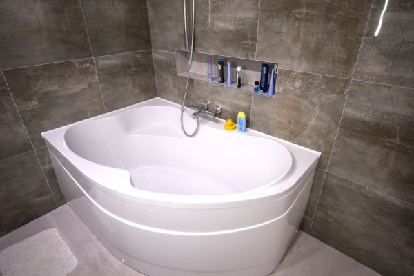 Large Bathtub Installation in Harrodsburg